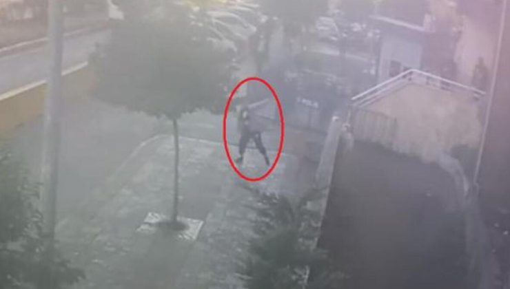 Annesini gasp ettiği öne sürülen genç kızdan karakola taşlı saldırı: 3 polis şikayetçi oldu