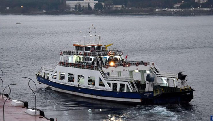 Bozcaada ve Gökçeada feribot seferlerine fırtına engeli