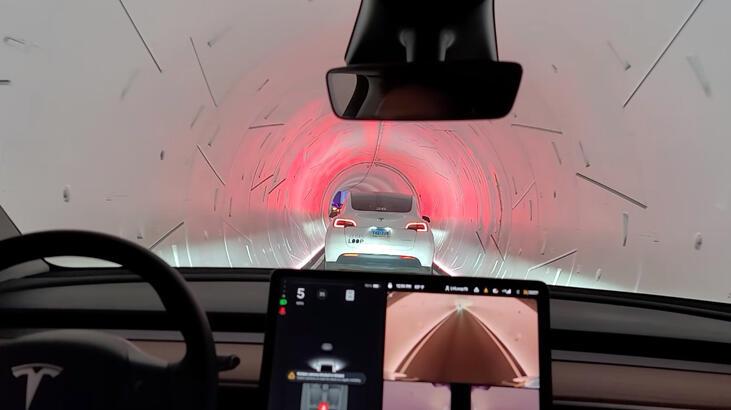 Elon Musk trafiğe çözüm için geliştirmişti! Trafikte kaldılar