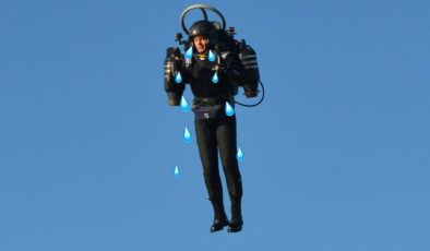 Jetpack Üreticisi Kimsenin Jetpack Almadığından Şikayet Etti