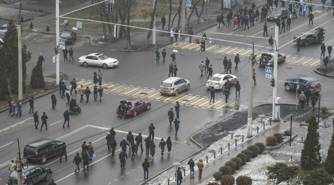 Kazakistan Savunma Bakanlığı: Teröristler tamamen öldürülene kadar operasyonlar devam edecek