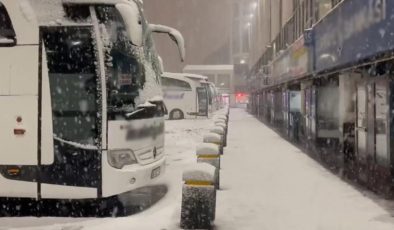 Son Dakika: İstanbul’da tüm otogarlarda araç çıkışları yarın sabah 09.00’a kadar durduruldu