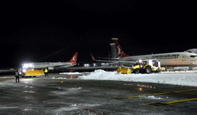 Son Dakika: THY, İstanbul Havalimanı’ndan kademeli olarak uçuşlara başladı