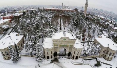 Son Dakika: Yoğun kar yağışı nedeniyle İstanbul’daki üniversitelere 2 gün ara verildi