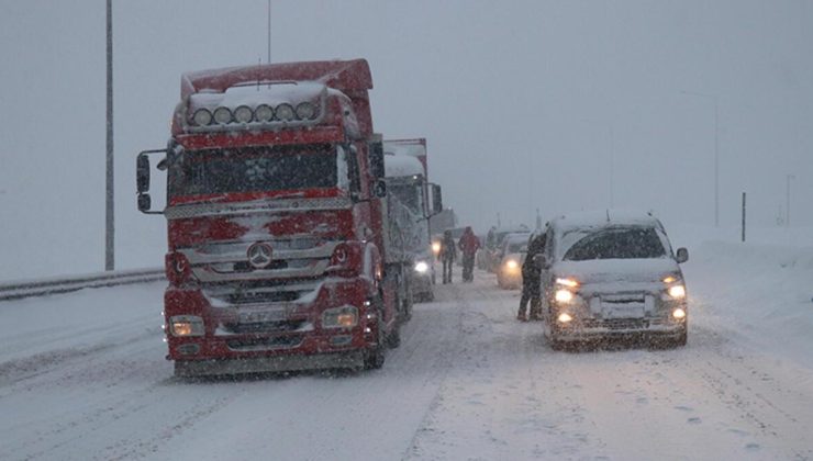 Vali Yerlikaya duyurdu! Dün trafiğe kapatılmıştı… İşte son durum