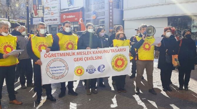 Eğitim emekçilerinden Meclise çağrı: Öğretmenlik Meslek Kanunu Tasarısı geri çekilmelidir