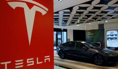 Tesla, 54 bin aracını geri çağırıyor